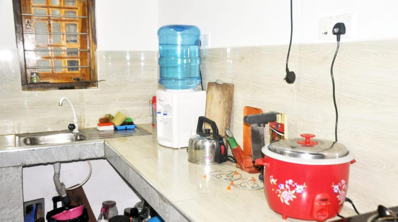 Impress Holiday Home أنرادابورام المظهر الخارجي الصورة