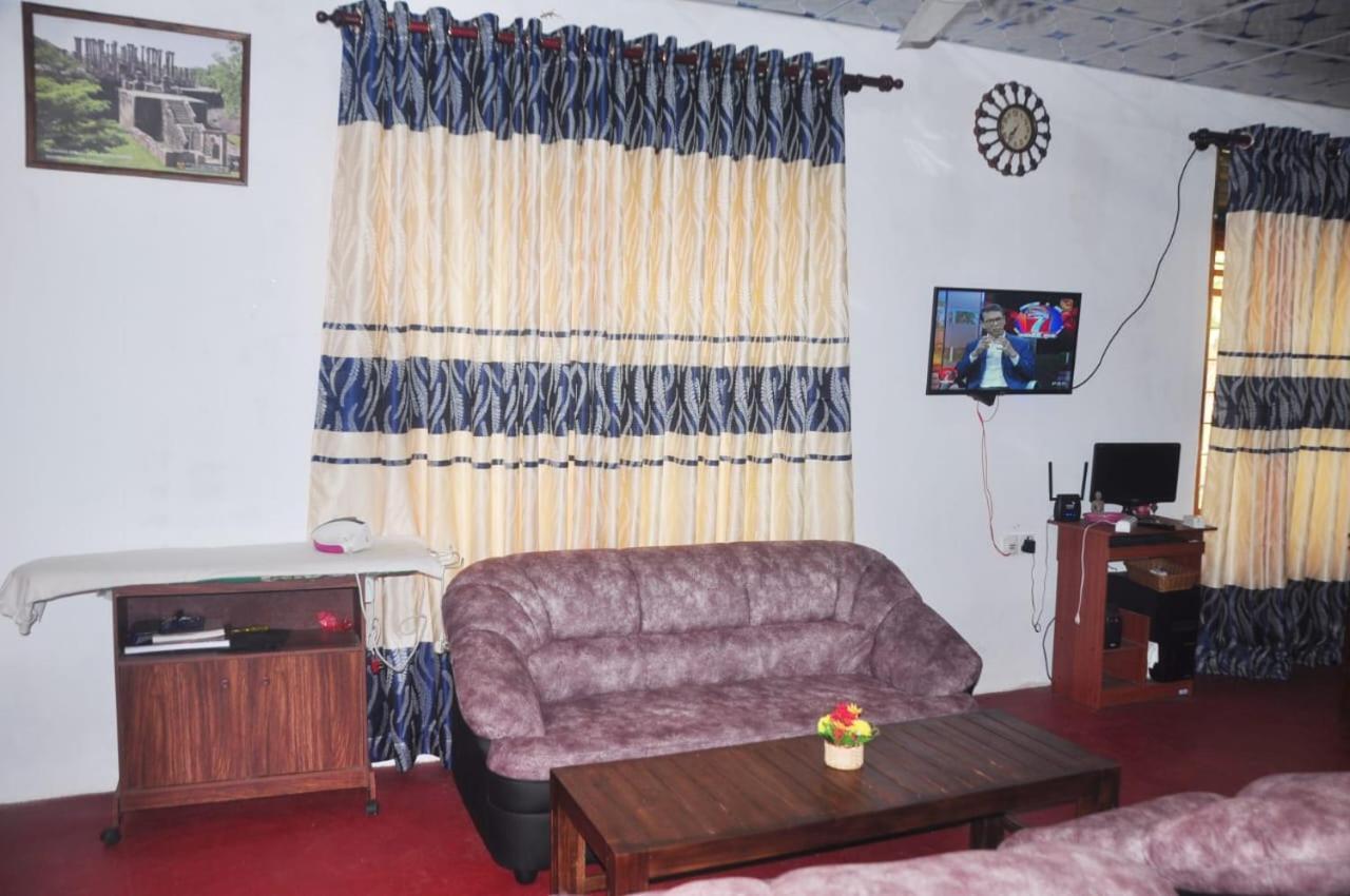 Impress Holiday Home أنرادابورام المظهر الخارجي الصورة